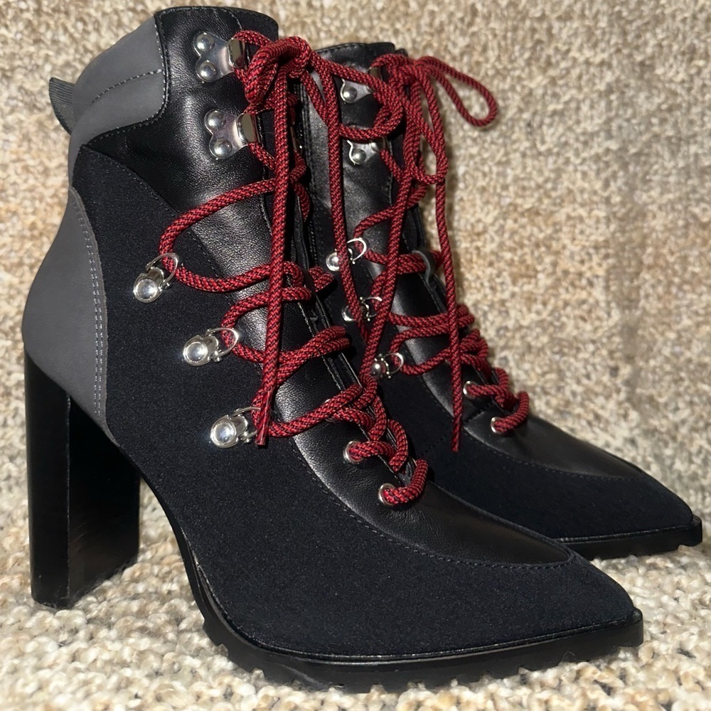 Steve Madden Black Lace-Up Boots With Red Lace Size 7 - Picture 7 of 9